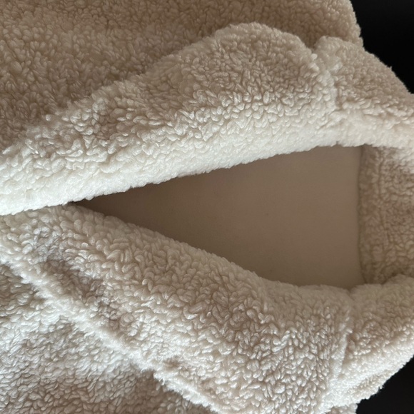 Cream Teddy coat - Picture 3 of 5